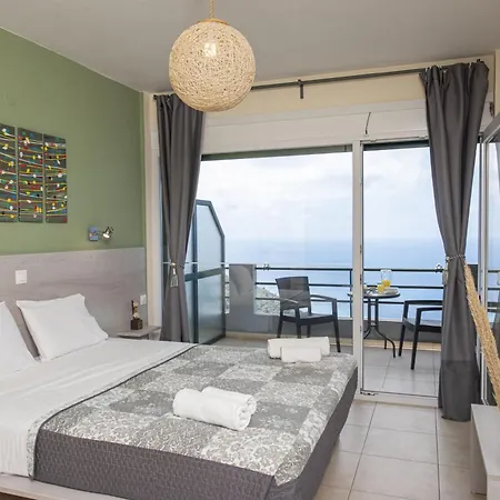 Fantastico ホテル Kalamítsi